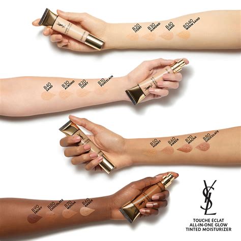 YSL Touche Éclat Foundation: First Look! 